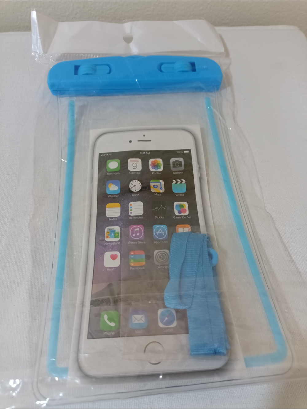 Waterproof Universal Phone Pouch - Blue